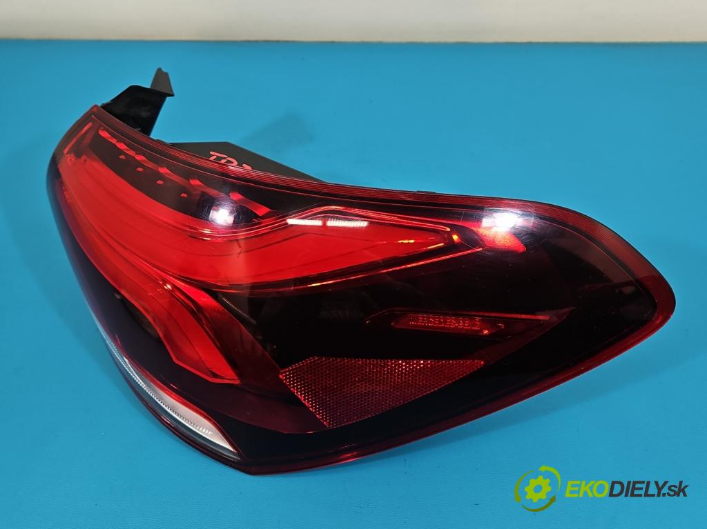 Mercedes A W177 2018- 2.0 T 306KM automatic 225 kW 1991 cm3 4- svetlo / reflektor zadné pravé A1779067000 (Kľučka dverí ostatné)