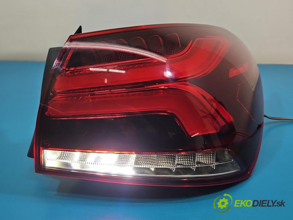 Mercedes A W177 2018- 2.0 T 306KM automatic 225 kW 1991 cm3 4- svetlo / reflektor zadné pravé A1779067000 (Kľučka dverí ostatné)