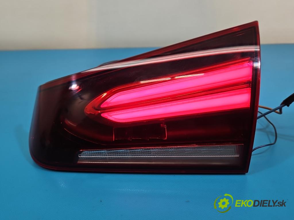 Mercedes A W177 2018- 2.0 T 306KM automatic 225 kW 1991 cm3 4- svetlo / reflektor zadné pravé A1779063601 (Kľučka dverí ostatné)