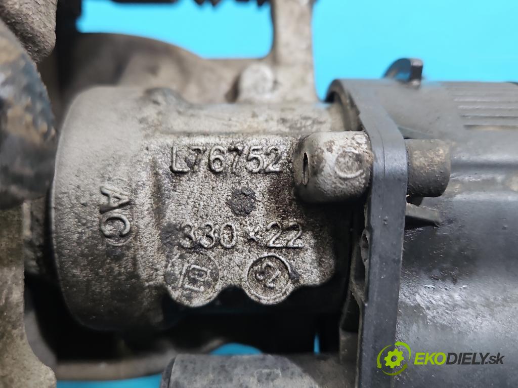 Mercedes A W177 2018- 2.0 T 306KM automatic 225 kW 1991 cm3 4- brzdič zadné ľavý A2474238700 (Kľučka dverí ostatné)