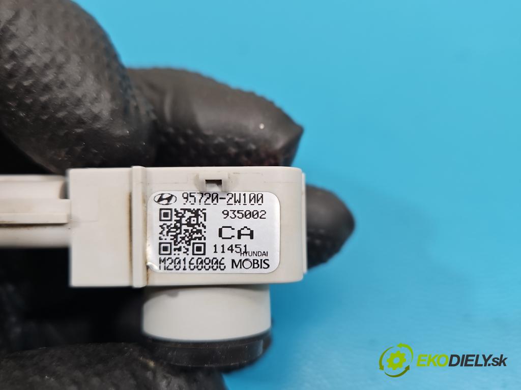 Hyundai Santa Fe III 2012–2018 2.4 GDI 190 hp automatic 140 kW 2359 cm3 5- snímač parkování 95720-2W100