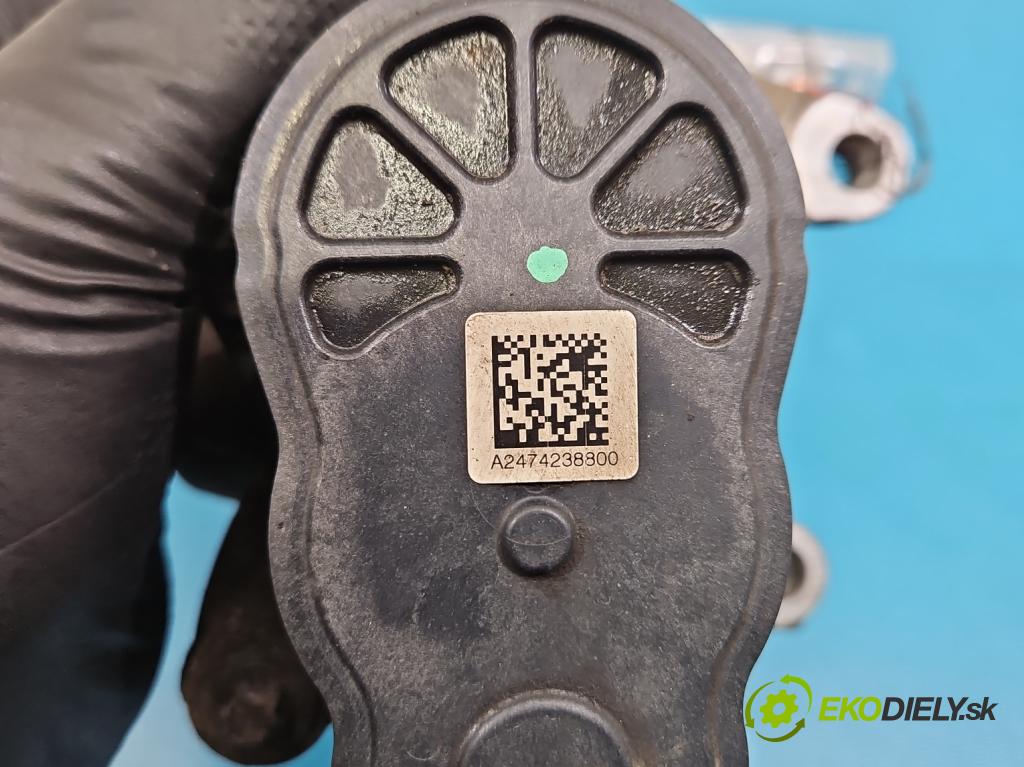 Mercedes A W177 2018- 2.0 T 306KM automatic 225 kW 1991 cm3 4- brzdič zadní pravý A2474238800 (Klika dveří ostatní)