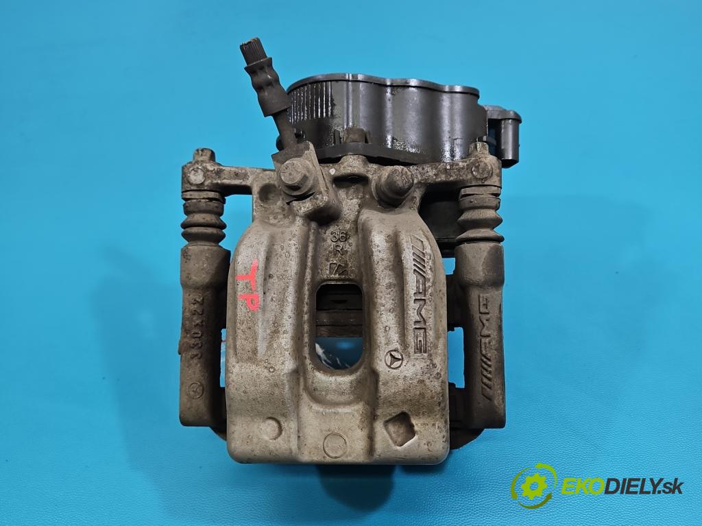 Mercedes A W177 2018- 2.0 T 306KM automatic 225 kW 1991 cm3 4- brzdič zadní pravý A2474238800 (Klika dveří ostatní)