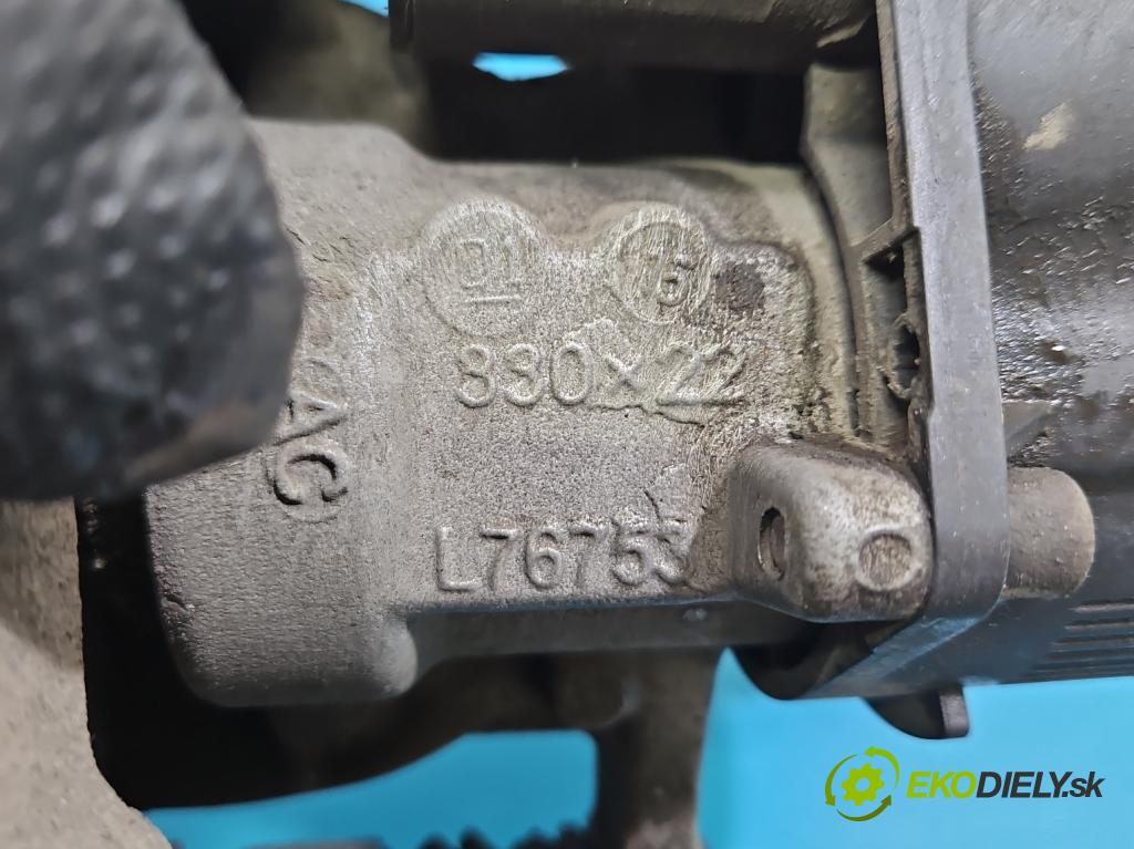 Mercedes A W177 2018- 2.0 T 306KM automatic 225 kW 1991 cm3 4- brzdič zadní pravý A2474238800 (Klika dveří ostatní)