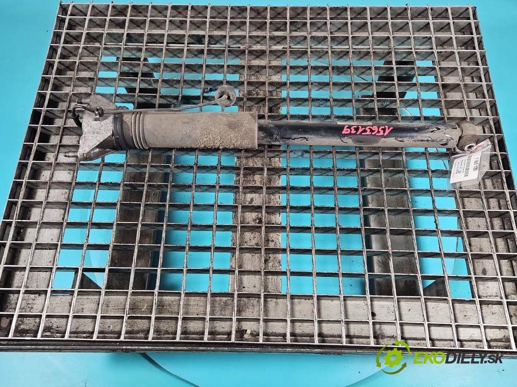 Mercedes A W177 2018- 2.0 T 306KM automatic 225 kW 1991 cm3 4- tlumič zadní levý A1773260800 (Klika dveří ostatní)