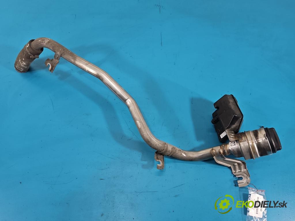 Mercedes A W177 2018- 2.0 T 306KM automatic 225 kW 1991 cm3 4- Nalievacie hrdlo: palivo A1774701700