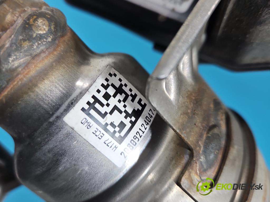 Mercedes A W177 2018- 2.0 T 306KM automatic 225 kW 1991 cm3 4- Nalievacie hrdlo: palivo A1774701700