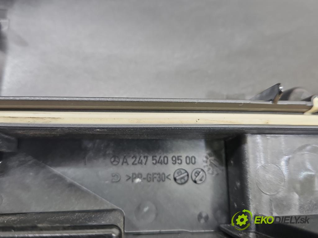 Mercedes A W177 2018- 2.0 T 306KM automatic 225 kW 1991 cm3 4- skříňka pojistková A1775404307 (Pojistková skříňka)