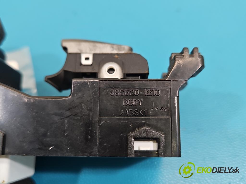 Hyundai Santa Fe III 2012–2018 2.4 GDI 190 HP automatic 140 kW 2359 cm3 5- prepínač okien spätných zrkadiel 93580-2W101