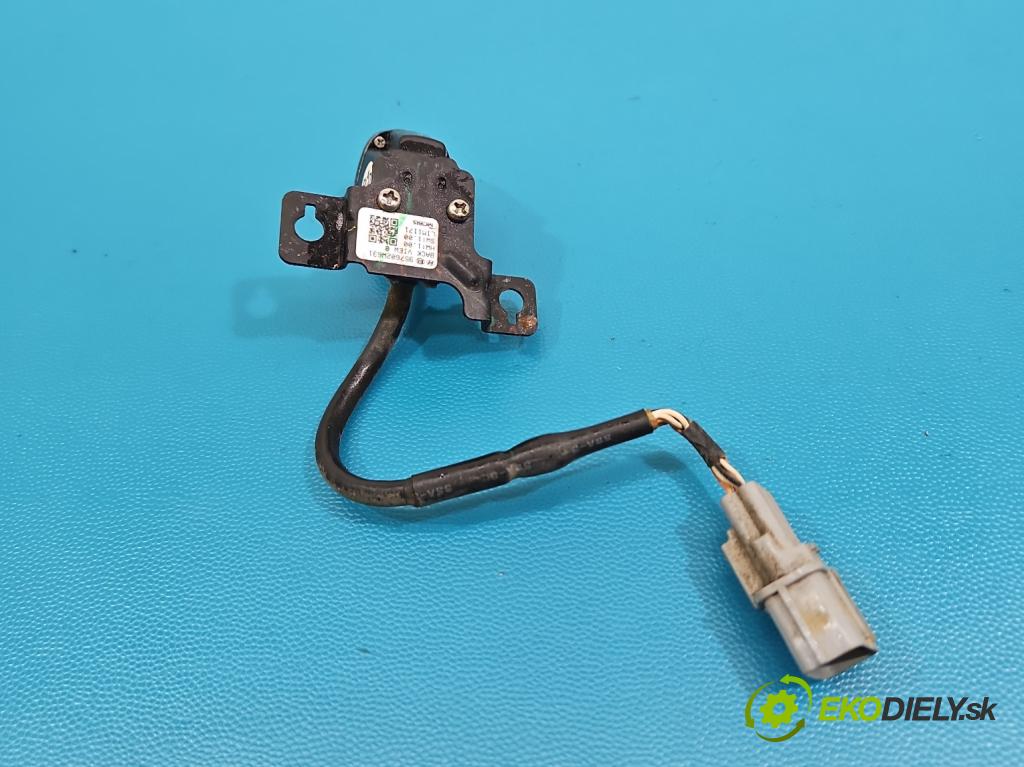 Hyundai Santa Fe III 2012–2018 2.4 GDI 190 HP automatic 140 kW 2359 cm3 5- Kamera cúvania 957602W631