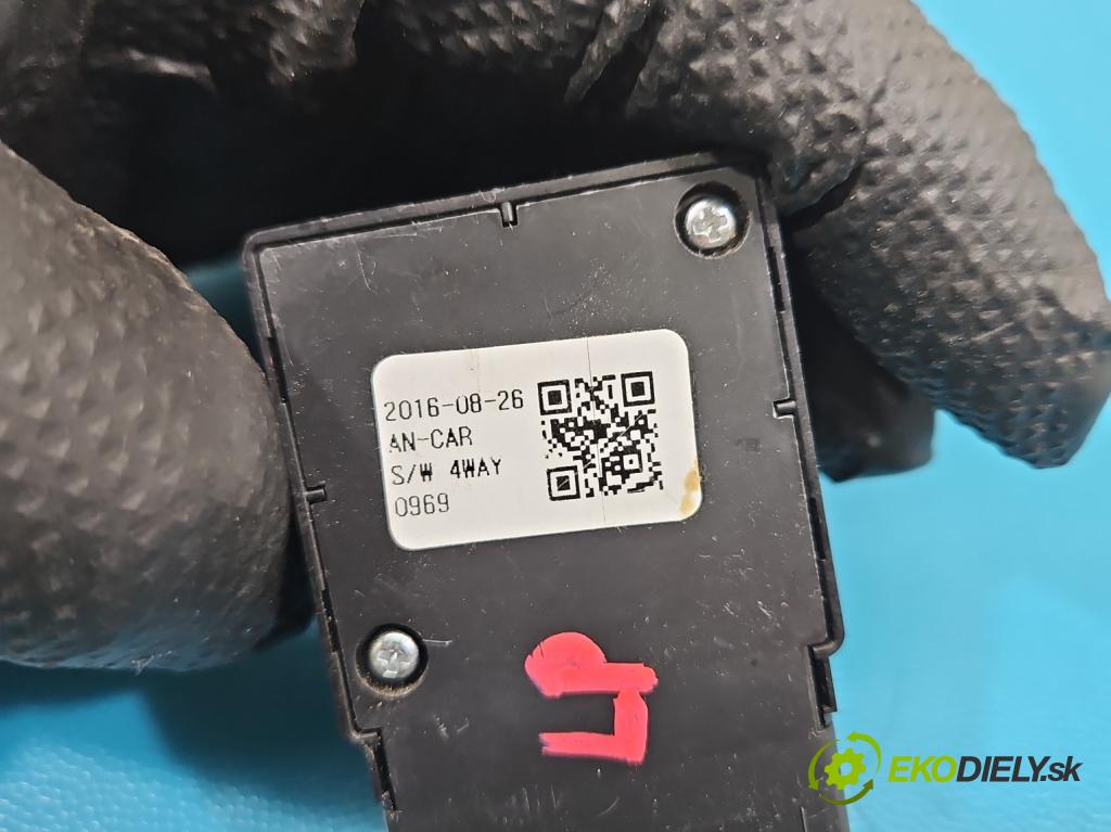 Hyundai Santa Fe III 2012–2018 2.4 GDI 190 HP automatic 140 kW 2359 cm3 5- prepínač ostatné 2250008