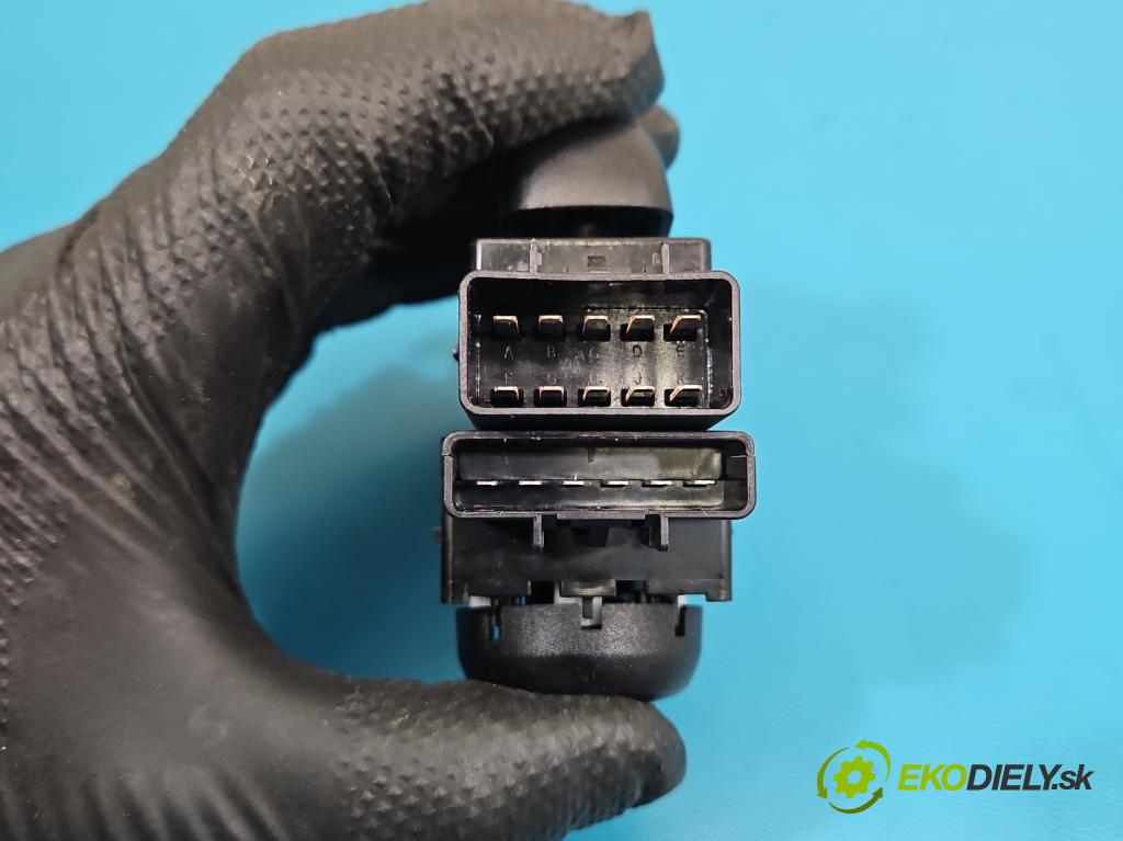 Hyundai Santa Fe III 2012–2018 2.4 GDI 190 HP automatic 140 kW 2359 cm3 5- prepínač ostatné 2250008