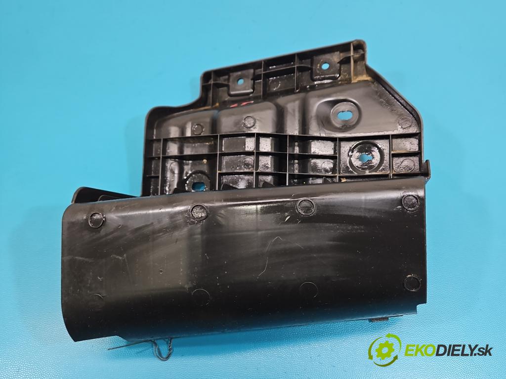 Hyundai Santa Fe III 2012–2018 2.4 GDI 190 hp automatic 140 kW 2359 cm3 5- Upevnění: 86617-2W000