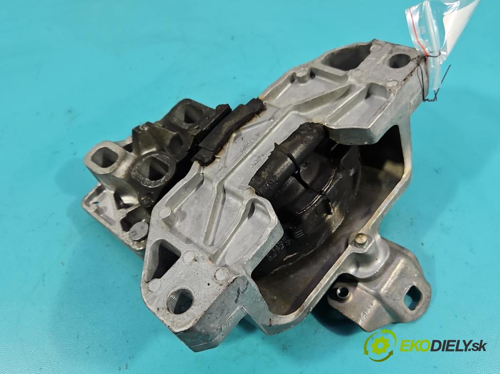 Mercedes A W177 2018- 2.0 T 306KM automatic 225 kW 1991 cm3 4- airbag motora A2472406100 (Držiak motora)