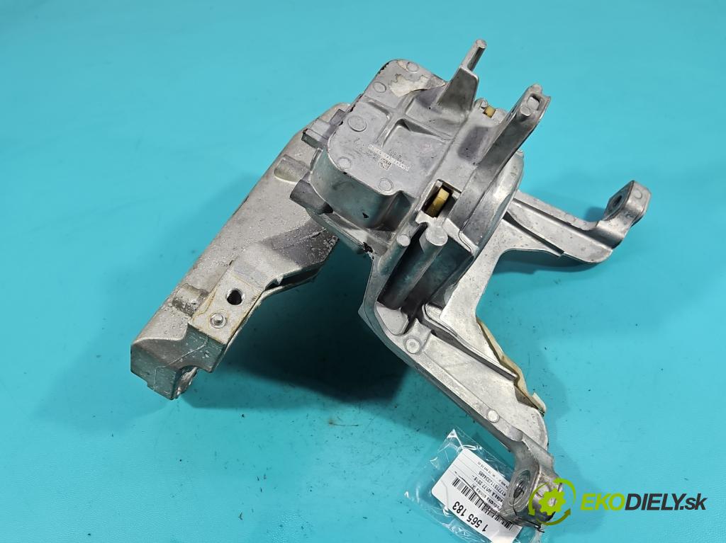 Mercedes A W177 2018- 2.0 T 306KM automatic 225 kW 1991 cm3 4- airbag motora A2472405700 (Držiak motora)