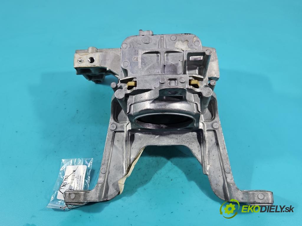 Mercedes A W177 2018- 2.0 T 306KM automatic 225 kW 1991 cm3 4- airbag motora A2472405700 (Držiak motora)