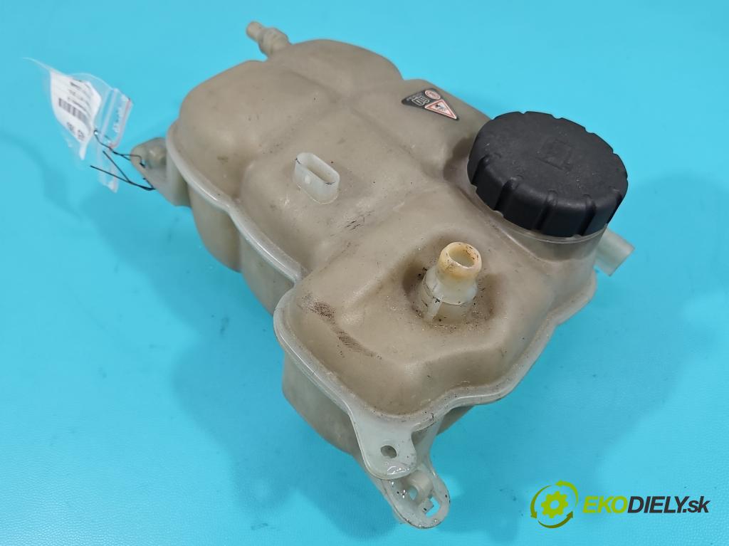 Mercedes A W177 2018- 2.0 T 306KM automatic 225 kW 1991 cm3 4- Nádrž: náhradní: A2475000049