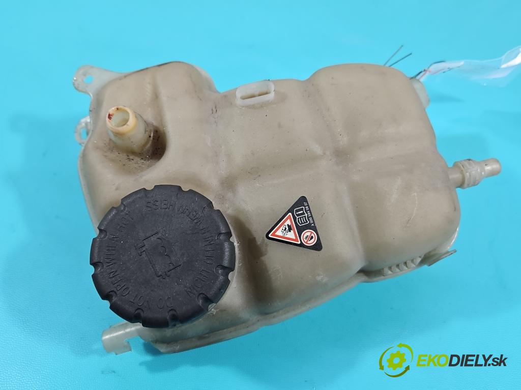 Mercedes A W177 2018- 2.0 T 306KM automatic 225 kW 1991 cm3 4- Nádrž: kompenzačné: A2475000049