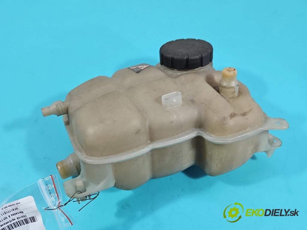 Mercedes A W177 2018- 2.0 T 306KM automatic 225 kW 1991 cm3 4- Nádrž: náhradní: A2475000049