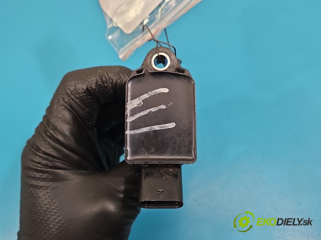 Hyundai Santa Fe III 2012–2018 2.4 GDI 190 HP automatic 140 kW 2359 cm3 5- cievka zapaľovacia 27300-2GGA0 (Zapaľovacia cievka)