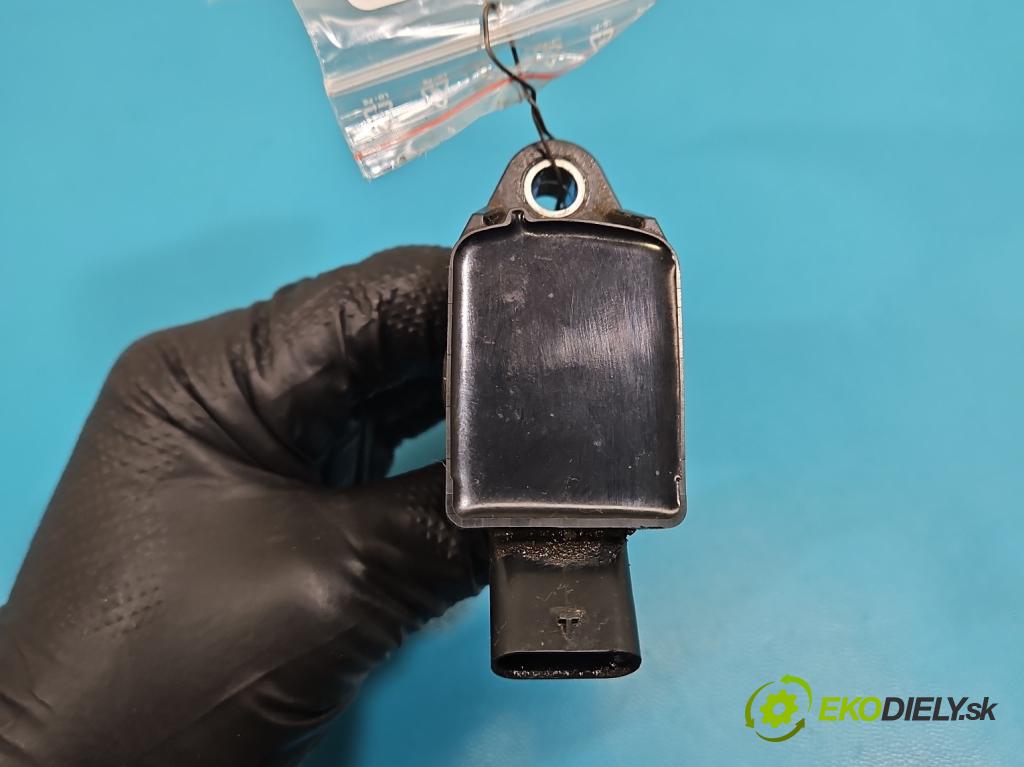 Hyundai Santa Fe III 2012–2018 2.4 GDI 190 HP automatic 140 kW 2359 cm3 5- cievka zapaľovacia 27300-2GGA0 (Zapaľovacia cievka)