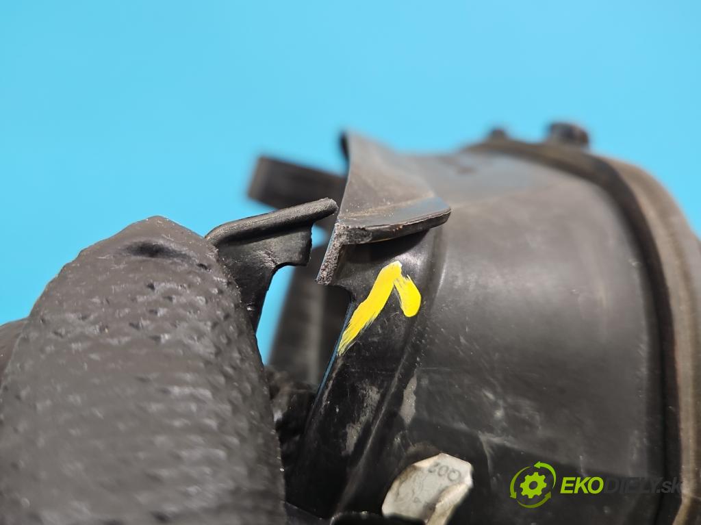 Mercedes A W177 2018- 2.0 T 306KM automatic 225 kW 1991 cm3 4- Vstup: vzduchu A2600901400