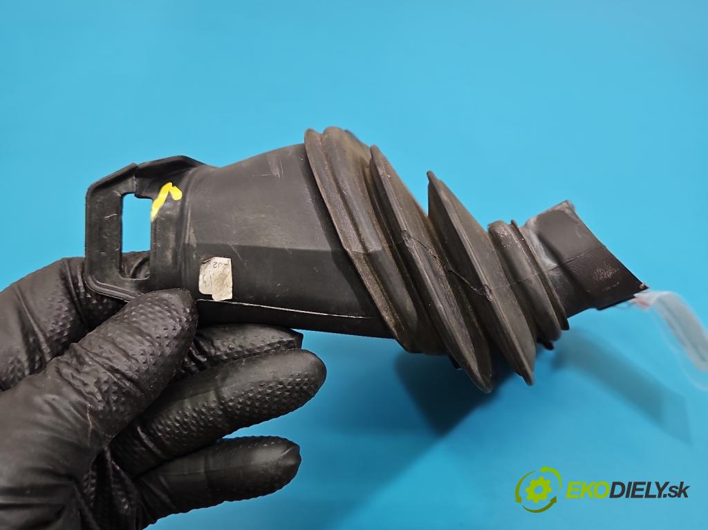 Mercedes A W177 2018- 2.0 T 306KM automatic 225 kW 1991 cm3 4- Vstup: vzduchu A2600901400