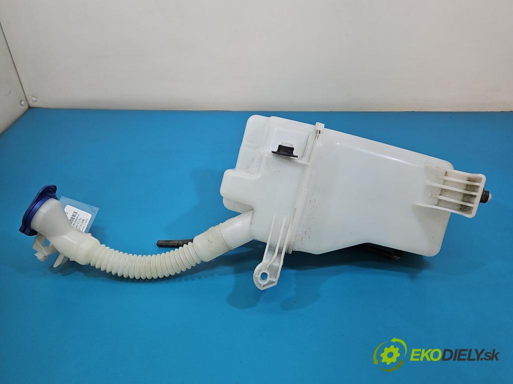 Mercedes A W177 2018- 2.0 T 306KM automatic 225 kW 1991 cm3 4- nádržka tekutina: ostrekovačov A1778605900