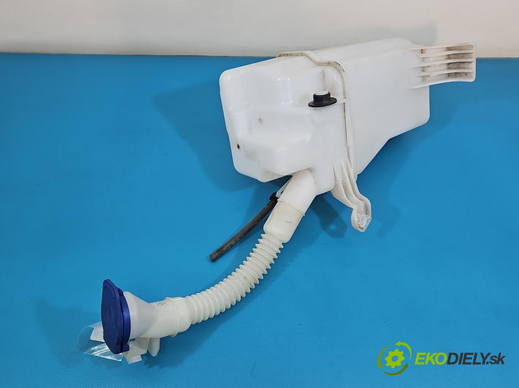 Mercedes A W177 2018- 2.0 T 306KM automatic 225 kW 1991 cm3 4- nádržka tekutina: ostřikovačů A1778605900