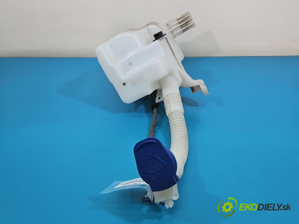 Mercedes A W177 2018- 2.0 T 306KM automatic 225 kW 1991 cm3 4- nádržka tekutina: ostrekovačov A1778605900