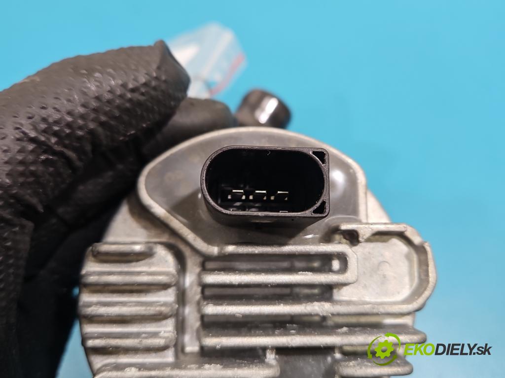 Mercedes A W177 2018- 2.0 T 306KM automatic 225 kW 1991 cm3 4- pompa obehu voda: A0005003800