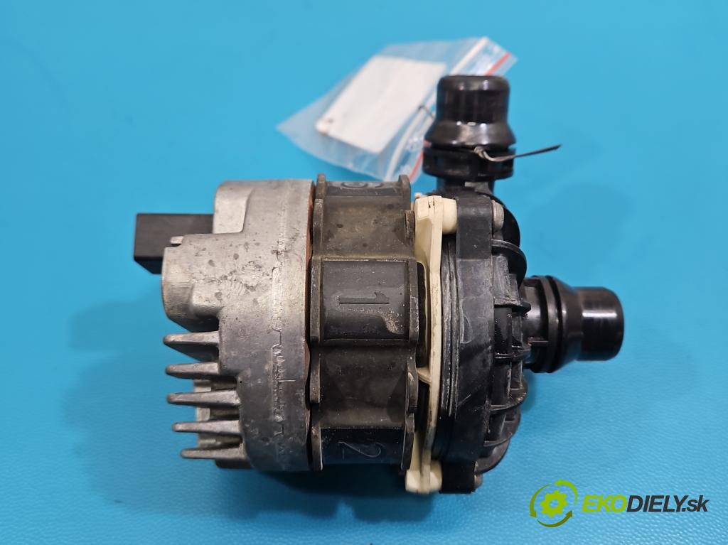 Mercedes A W177 2018- 2.0 T 306KM automatic 225 kW 1991 cm3 4- pompa obehu voda: A0005003800