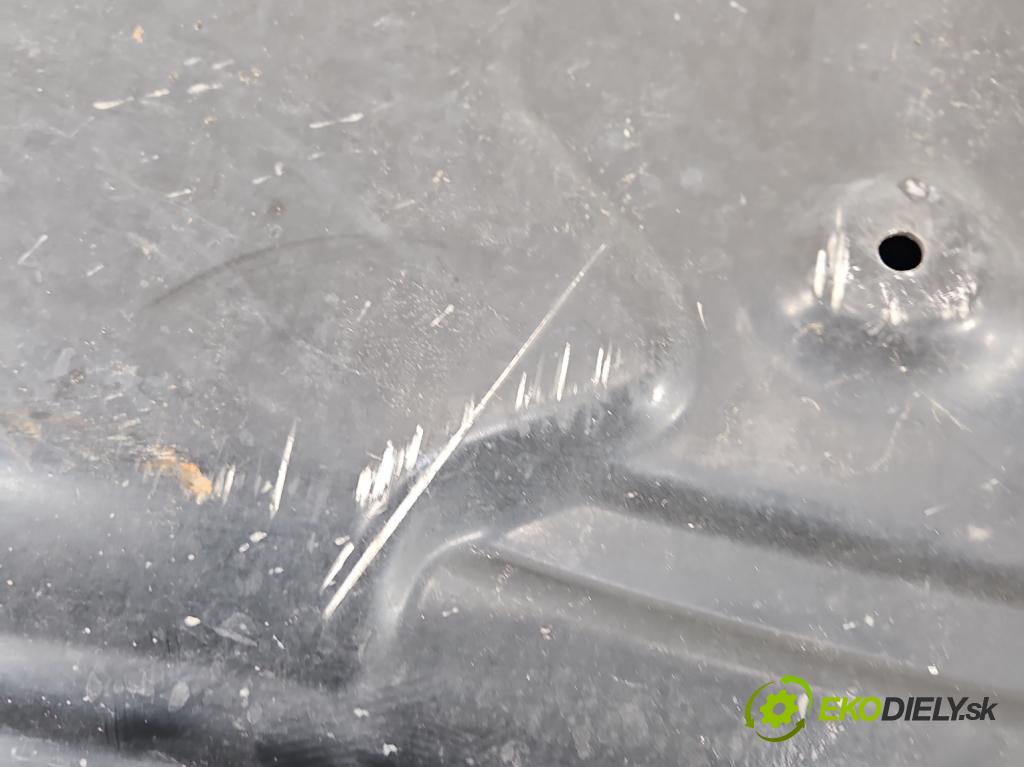 Mercedes A W177 2018- 2.0 T 306KM automatic 225 kW 1991 cm3 4- kryt motora dolní: