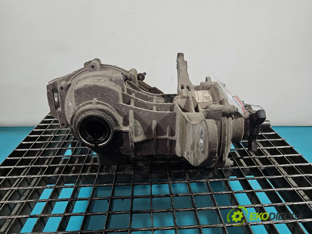 Mercedes A W177 2018- 2.0 T 306KM automatic 225 kW 1991 cm3 4- Most: zadní: A2473505104