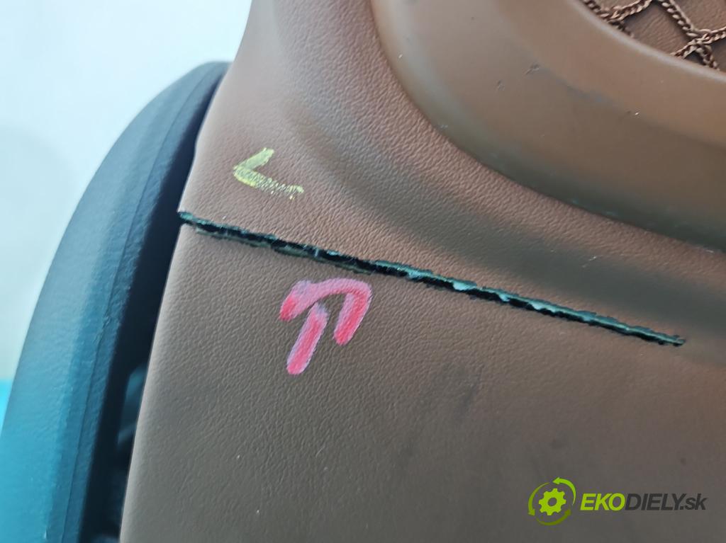 Audi Q7 2015- 3.0 TFSI 333KM: automatic 245 kW 2995 cm3 5- Sedadlo levý  (Sedadlo)