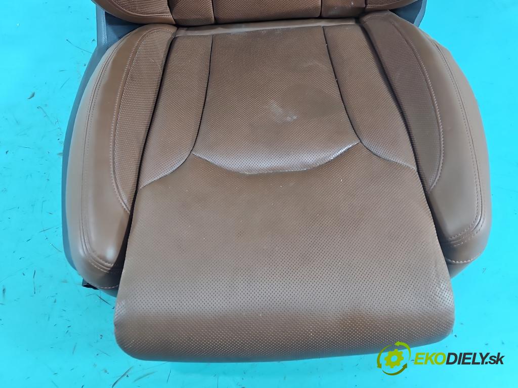 Audi Q7 2015- 3.0 TFSI 333KM: automatic 245 kW 2995 cm3 5- Sedadlo pravý  (Sedadlo)