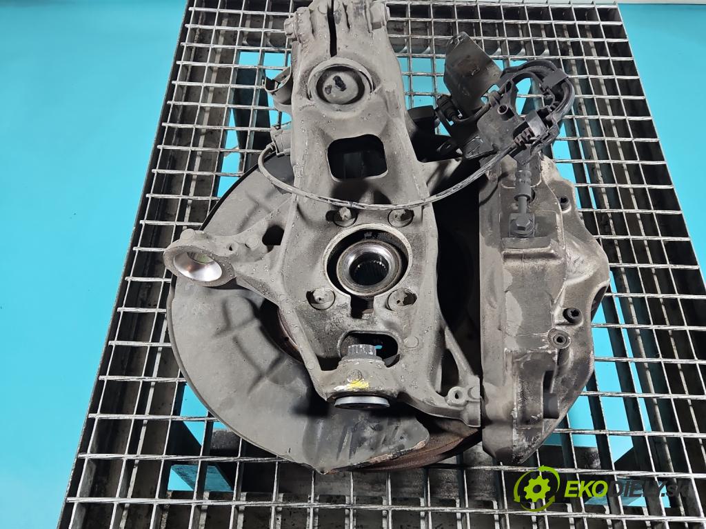 Mercedes A W177 2018- 2.0 T 306KM automatic 225 kW 1991 cm3 4- náboj levé  (Náboj kola)