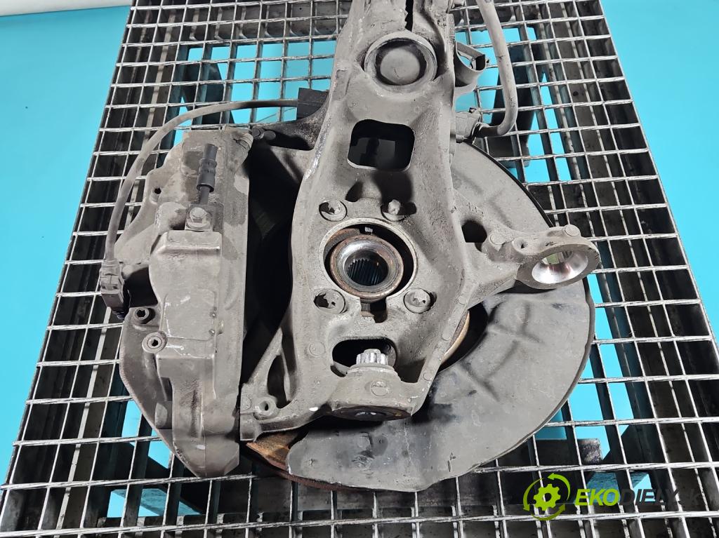 Mercedes A W177 2018- 2.0 T 306KM automatic 225 kW 1991 cm3 4- náboj pravé  (Náboj kola)