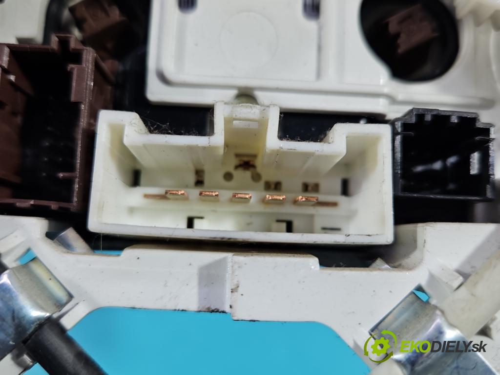 Peugeot Expert II 2006-2016 1.6 hdi 90 HP manual 66 kW 1560 cm3 5- panel kúrenia