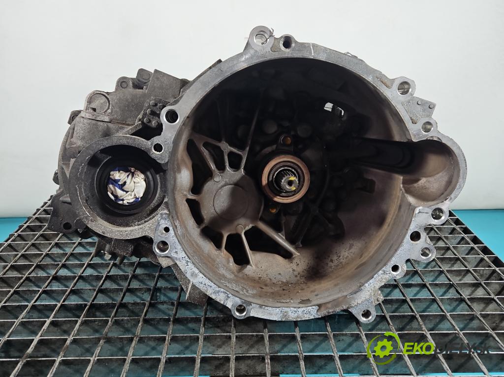 Hyundai I30 III 2016- 1.6 crdi 116 HP manual 85 kW 1598 cm3 5- prevodovka stupeň,rýchlosť manual WMJ6A