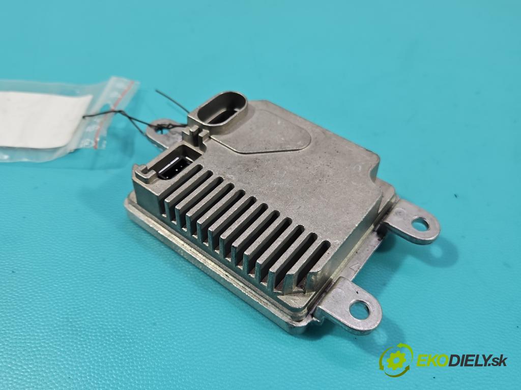 Skoda Octavia II 2004-2013 1.9 tdi 105 hp manual 77 kW 1896 cm3 5- měnič xenon 831-10009-044 (Řídící jednotka xenonu)