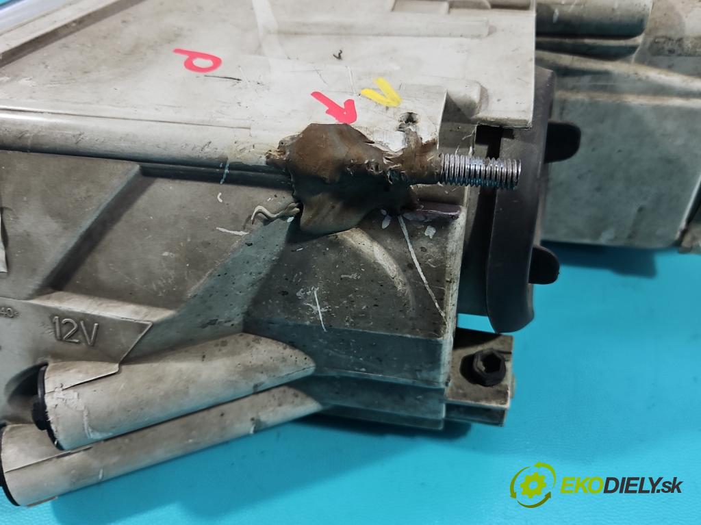 Skoda Octavia II 2004-2013 1.9 tdi 105 HP manual 77 kW 1896 cm3 5- Reflektor: pravý  (Svetlo predné pravé)