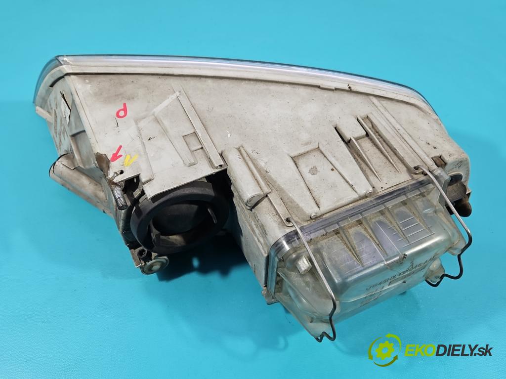 Skoda Octavia II 2004-2013 1.9 tdi 105 HP manual 77 kW 1896 cm3 5- Reflektor: pravý  (Svetlo predné pravé)