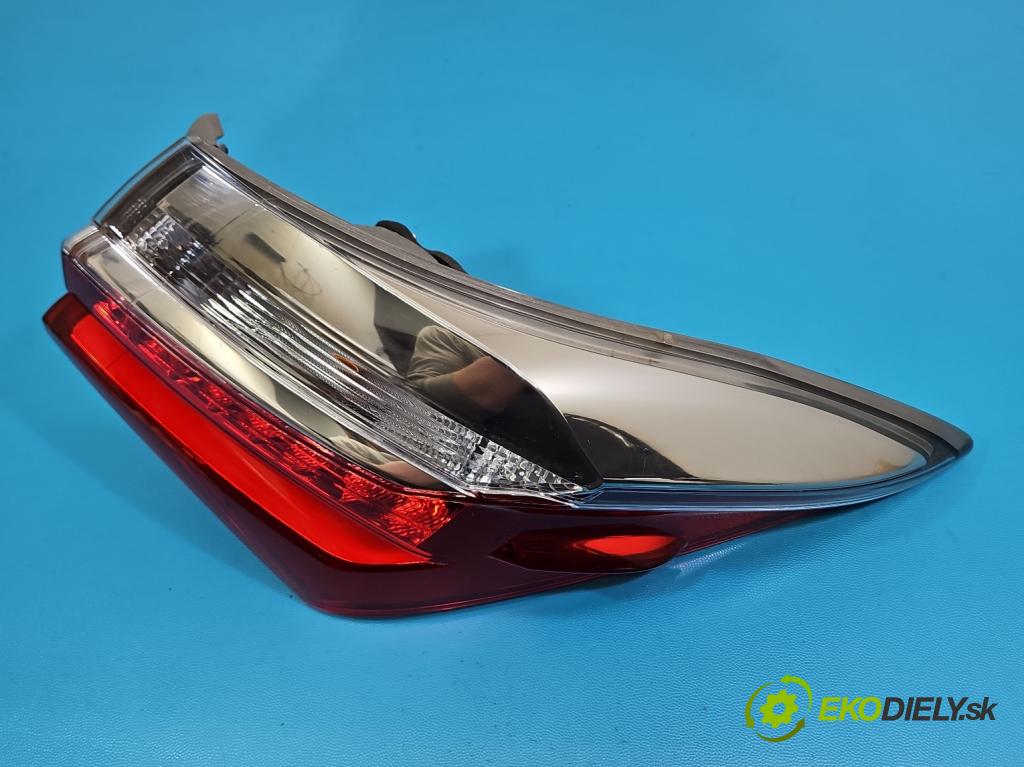 Toyota Corolla E16/E18  2013-2019 1.6 16V 132  HP manual 97 kW 1598 cm3 4- svetlo / reflektor zadné pravé 81550-02A80 (Kľučka dverí ostatné)