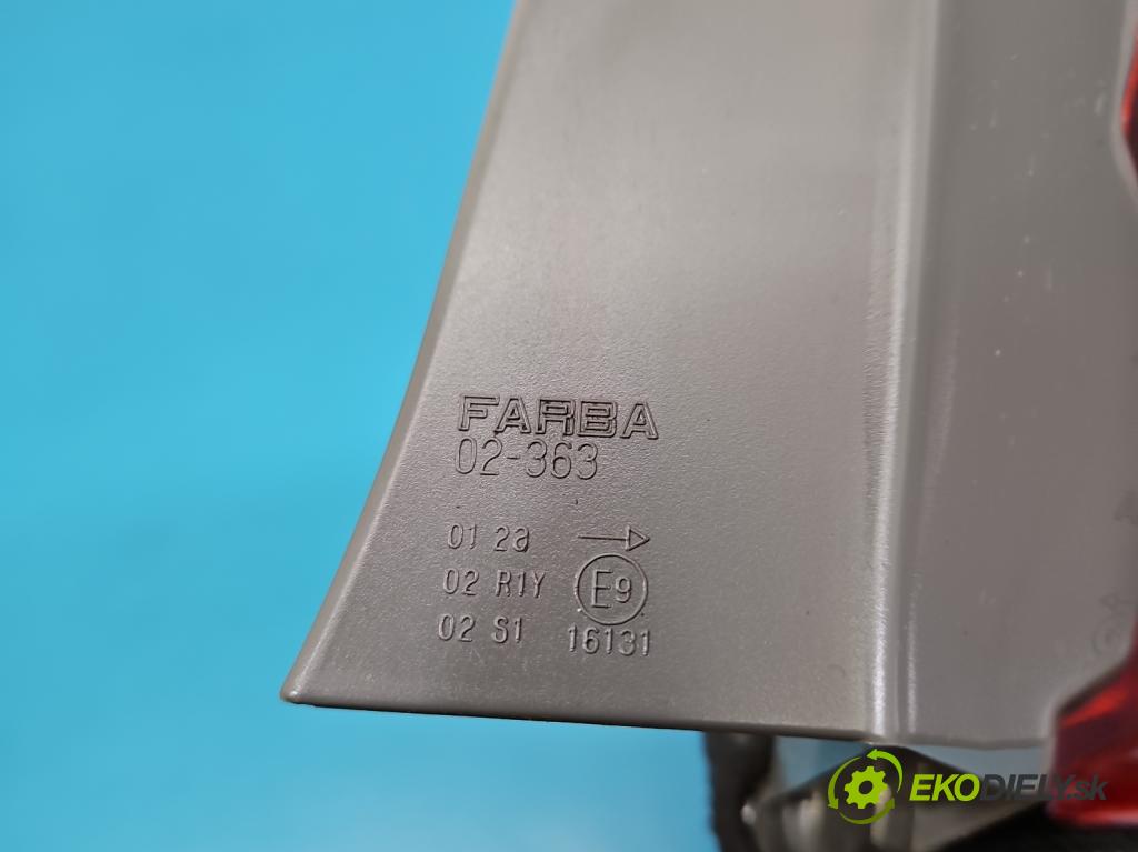 Toyota Corolla E16/E18  2013-2019 1.6 16V 132  HP manual 97 kW 1598 cm3 4- svetlo / reflektor zadné pravé 81550-02A80 (Kľučka dverí ostatné)