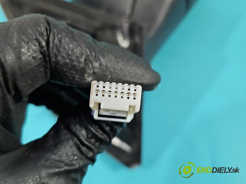 Toyota Corolla E16/E18  2013-2019 1.6 16V 132  HP manual 97 kW 1598 cm3 4- zrkadlo pravé  (Kľučka dverí ostatné)