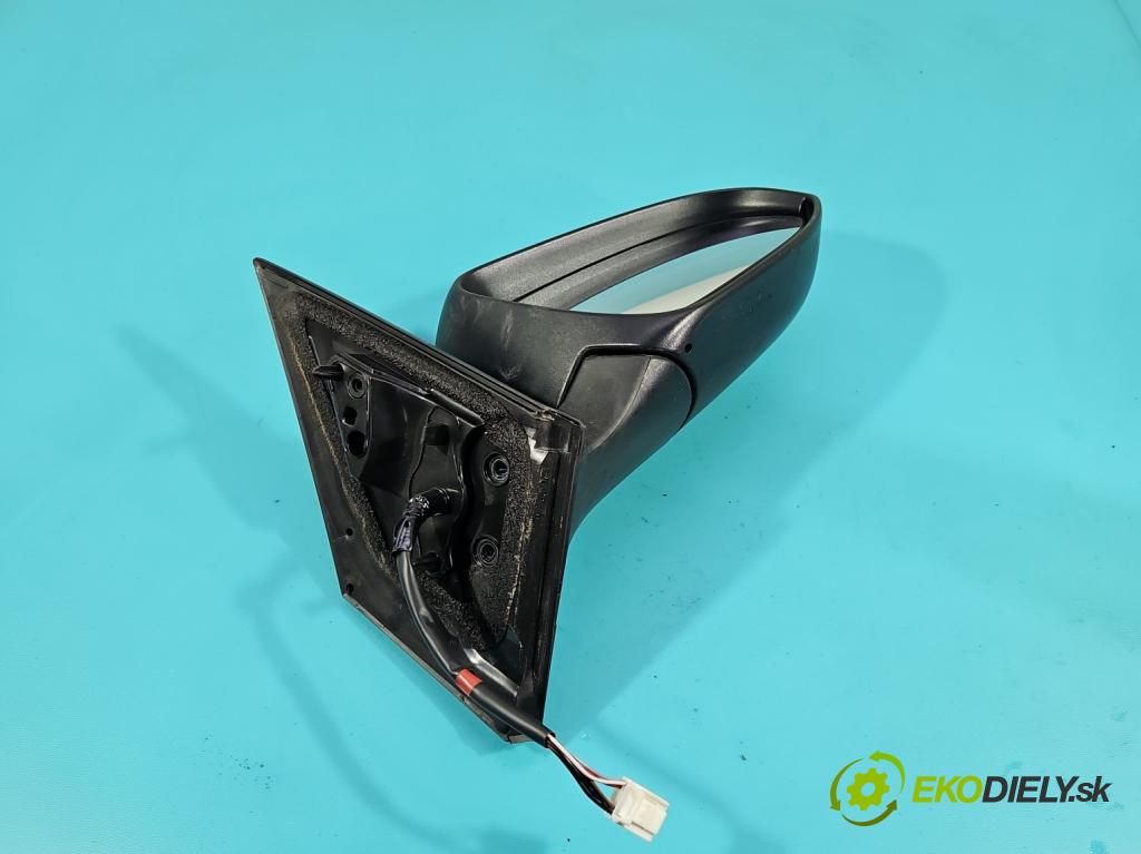 Toyota Corolla E16/E18  2013-2019 1.6 16V 132  HP manual 97 kW 1598 cm3 4- zrkadlo pravé  (Kľučka dverí ostatné)