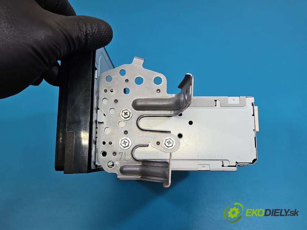 Toyota Corolla E16/E18  2013-2019 1.6 16V 132  HP manual 97 kW 1598 cm3 4- Radio originál 86140-02480