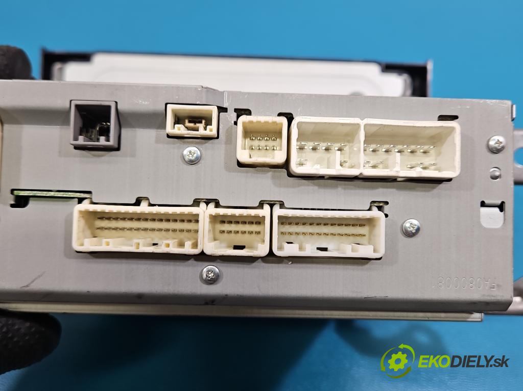 Toyota Corolla E16/E18  2013-2019 1.6 16V 132  HP manual 97 kW 1598 cm3 4- Radio originál 86140-02480