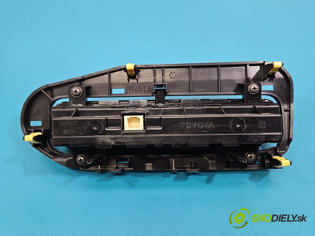 Toyota Corolla E16/E18  2013-2019 1.6 16V 132 hp manual 97 kW 1598 cm3 4- palubní deska panel topení 55900-02890